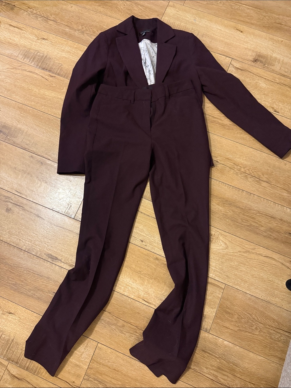 White House Black Market Plum Women's Pantsuit Blazer & Trousers Size 4